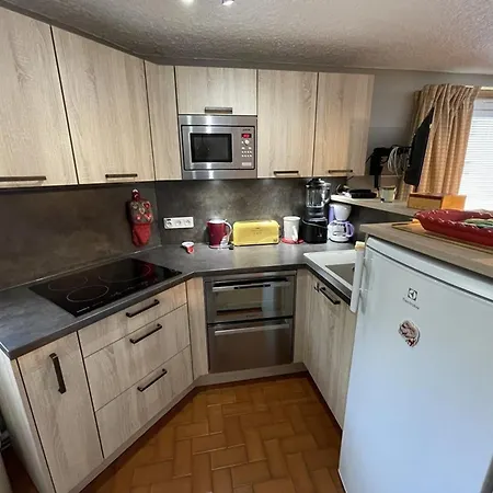 Confortable Au Pied Des Pistes, Le Lioran - Fr-1-787-40 Apartment